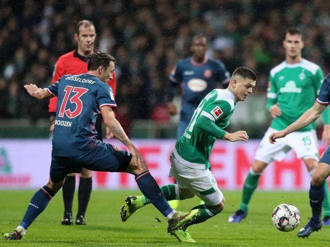 展现出不俗 展现出不俗